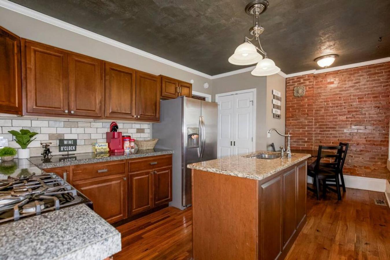 Vila Entire Loft Downtown With Free Parking Kansas City Exteriér fotografie
