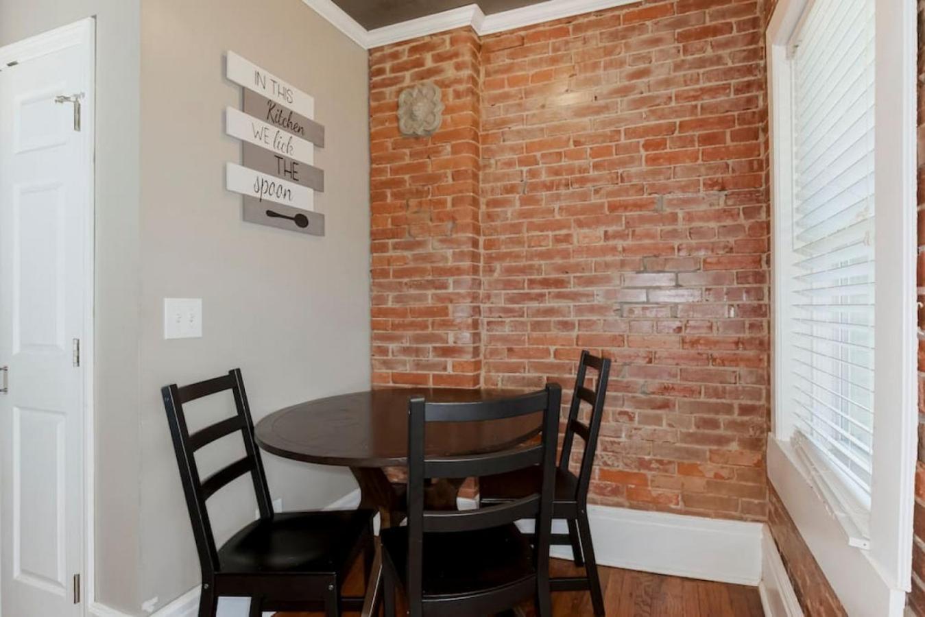 Vila Entire Loft Downtown With Free Parking Kansas City Exteriér fotografie